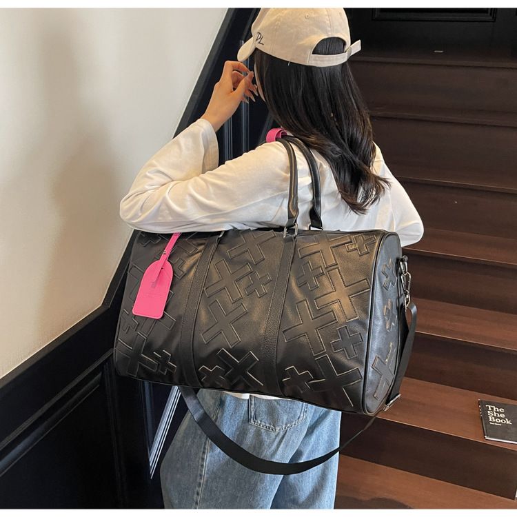 Neue Reisetasche aus PU-Umhängetasche für Damen und Herren – wasserdichte Umhängetasche mit geometrischem Design und Farbblockierung (Pink, Schwarz, Mehrfarbig)_voghion.com