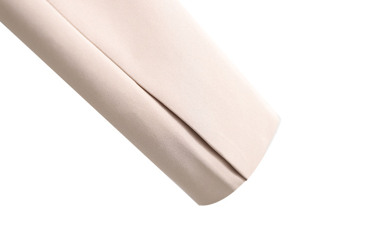 Giacca da donna corta con risvolto sottile da donna + minigonna con spacco a vita alta_voghion.com