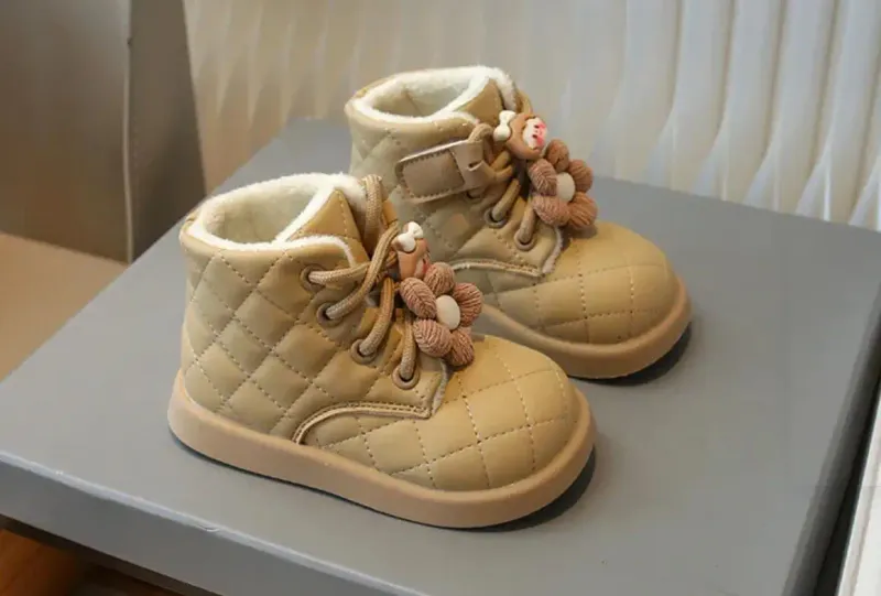 Novo 2024 Inverno Crianças Neve Quente Pelúcia Criança Meninos Antiderrapante Moda Bebê Meninas Botas Crianças Sapatos de Algodão_voghion.com
