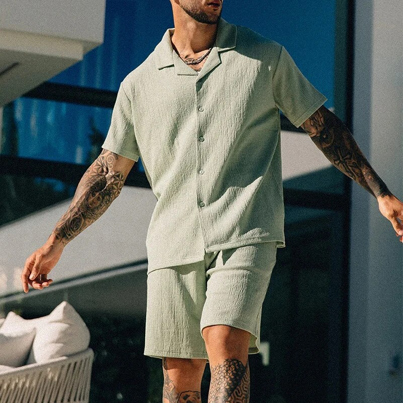 Camicie con risvolto vintage a maniche corte Camicie da uomo in due pezzi stile spiaggia estivo Camicie e pantaloncini in tinta unita adatti agli uomini_voghion.com