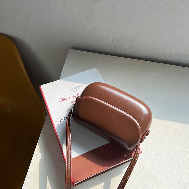 Nuova versione coreana della borsa a tracolla piccola da donna "Hundred Simple" della Red Saddle, estate 2025_voghion.com