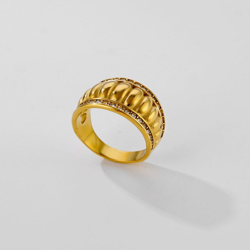 Anello da donna in acciaio al titanio con zirconi geometrici e pietre completamente pavé, design minimalista ed elegante per l'uso quotidiano, misure 6-8, anello di lusso leggero_voghion.com