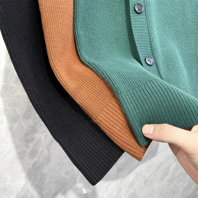 South Korea Autumn Winter Personalized Button Decorated Vest Men's Casual Solid Color Sleeveless Round Neck Pullover_voghion.com