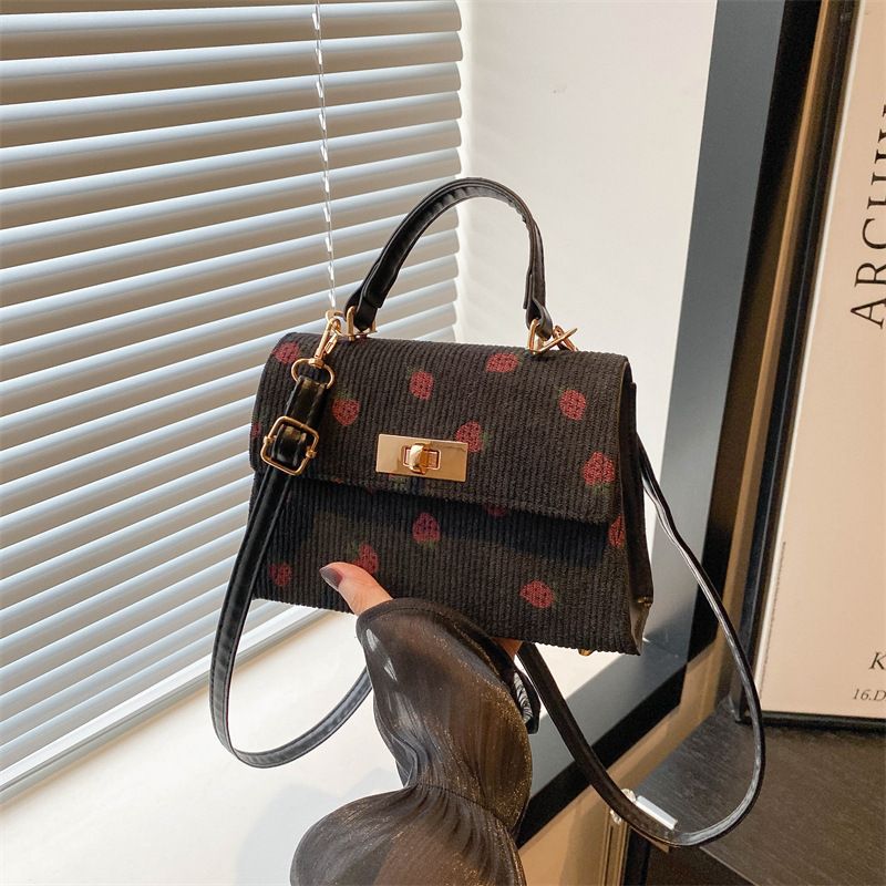 Trendy Spring/Summer New Shoulder Fashion 2025 Simple And Elegant Casual Textured Crossbody Small Square Bag For Women_voghion.com