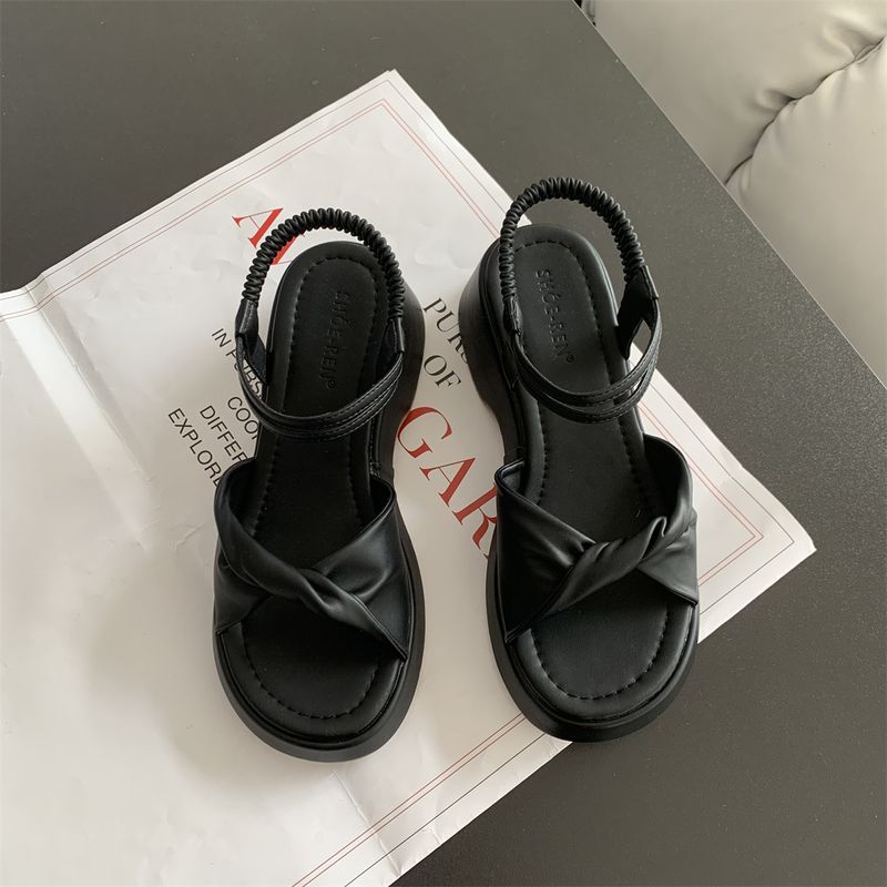 Sandálias de salto grosso novas primavera e verão 2024_voghion.com