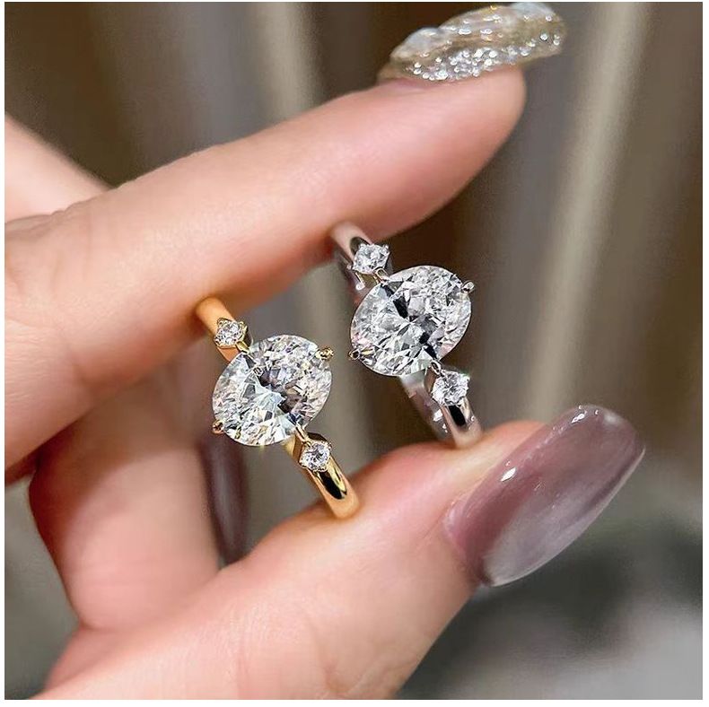Sterling Sëlwer zwee Karat oval Eeërfërmeg Kroun Waasserdrëpsenring Frae Moissanit Gold Héich Kuelestoff Steen Verléifungsring_voghion.com