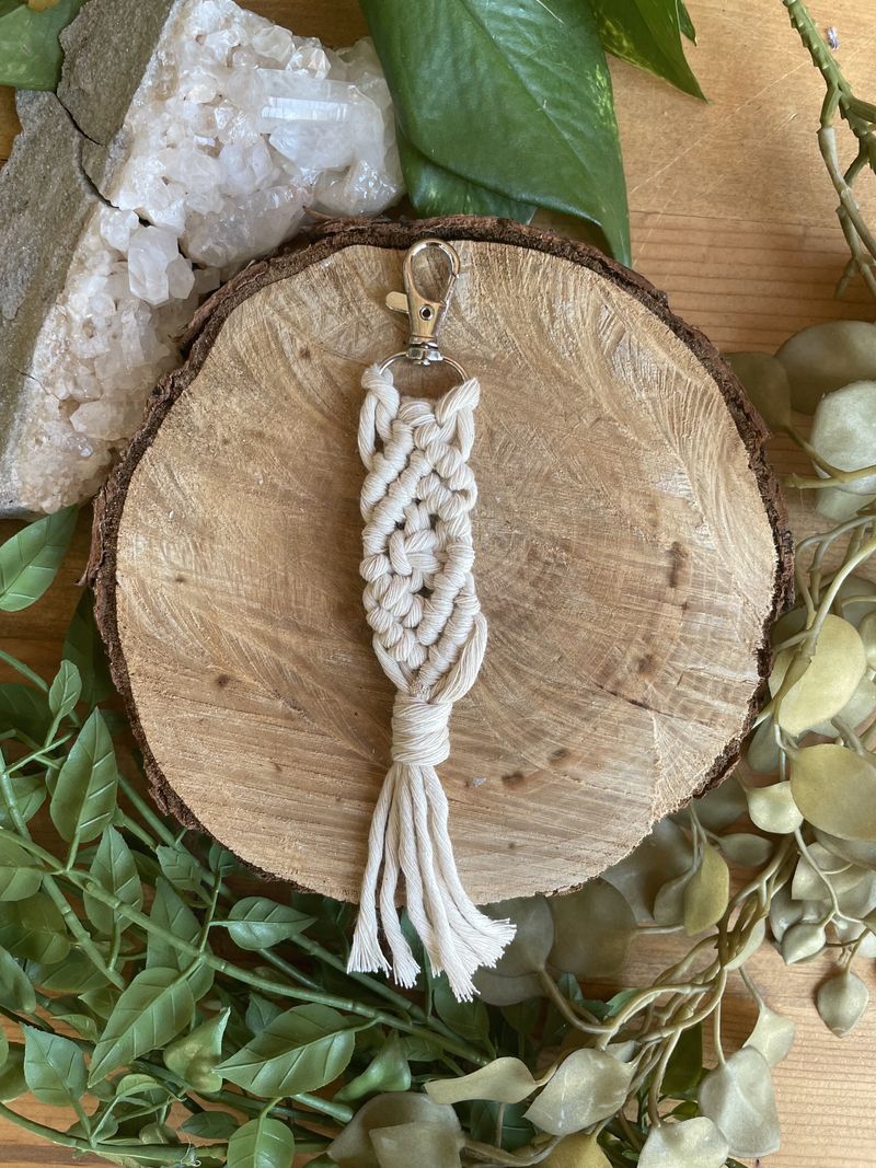 DIY Macrame Keychain KitDIY Macrame Keychain Kit_voghion.com