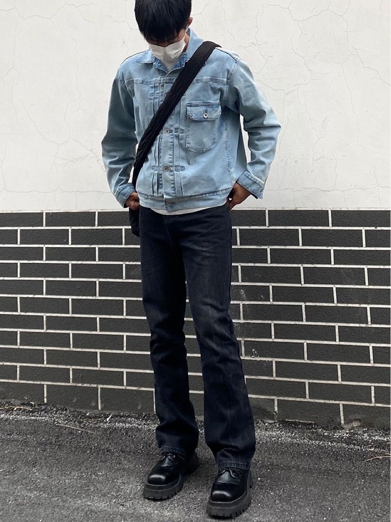 Jeans in denim blu scuro vintage - modello High Street con fondo a zampa d'elefante, lavaggio effetto neve e finitura anticata (vita bassa, non elasticizzati, dalla S alla XL)_voghion.com