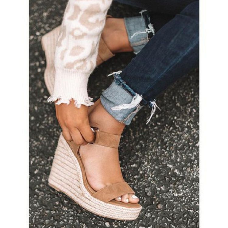 Sandalen 2025 Damen Sommer Plus Neue Peep Toe Wedge Stroh Gewebte Schuhe Größe 43_voghion.com