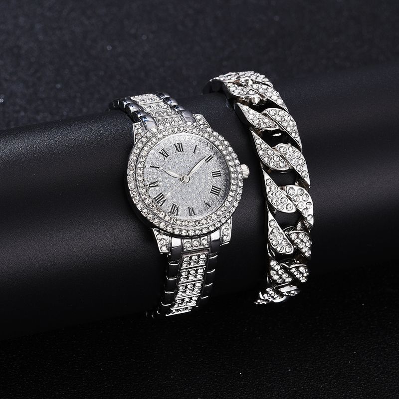 Volldiamant römische Ziffer Stahluhr für Frauen voller Sterne Temperament Business Quarzuhr Hip Hop Stil Volldiamant Armband Set_voghion.com