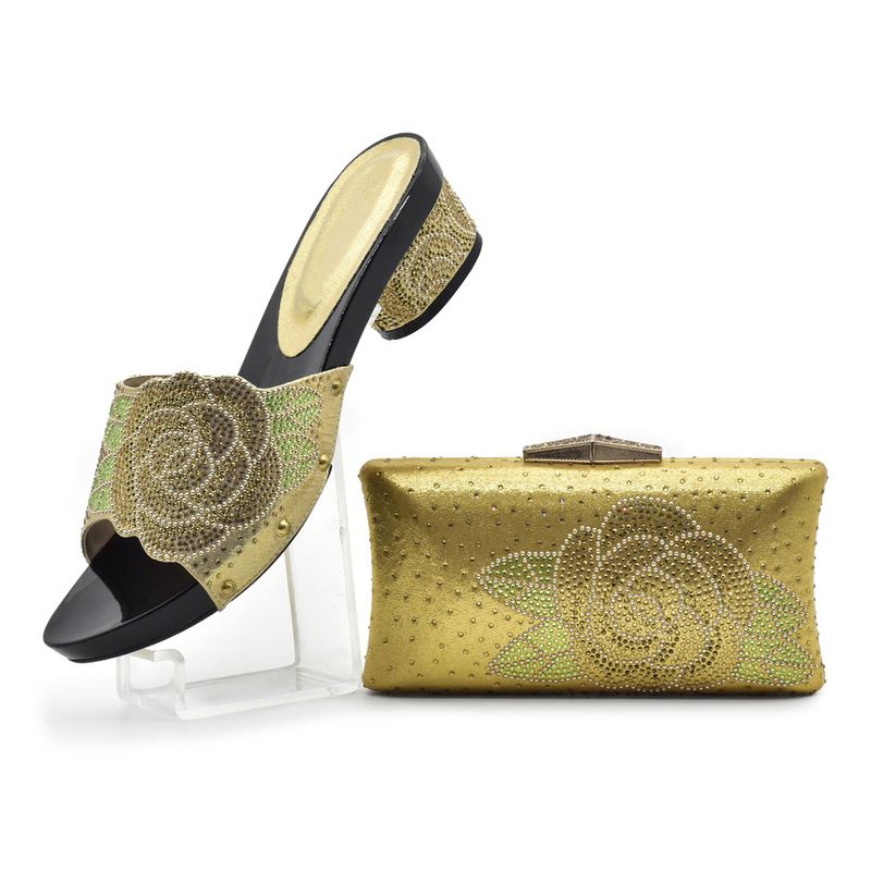 Sandali alla moda casual con tacco alto, modello a rombi con file di rose, testa rotonda, tutto in uno, con borsa_voghion.com