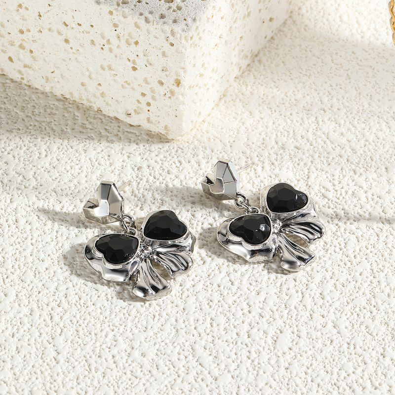 orecchini teschio scuro per donna vendita calda orecchini in lega di diamanti zucca ragno set di orecchini di Halloween_voghion.com