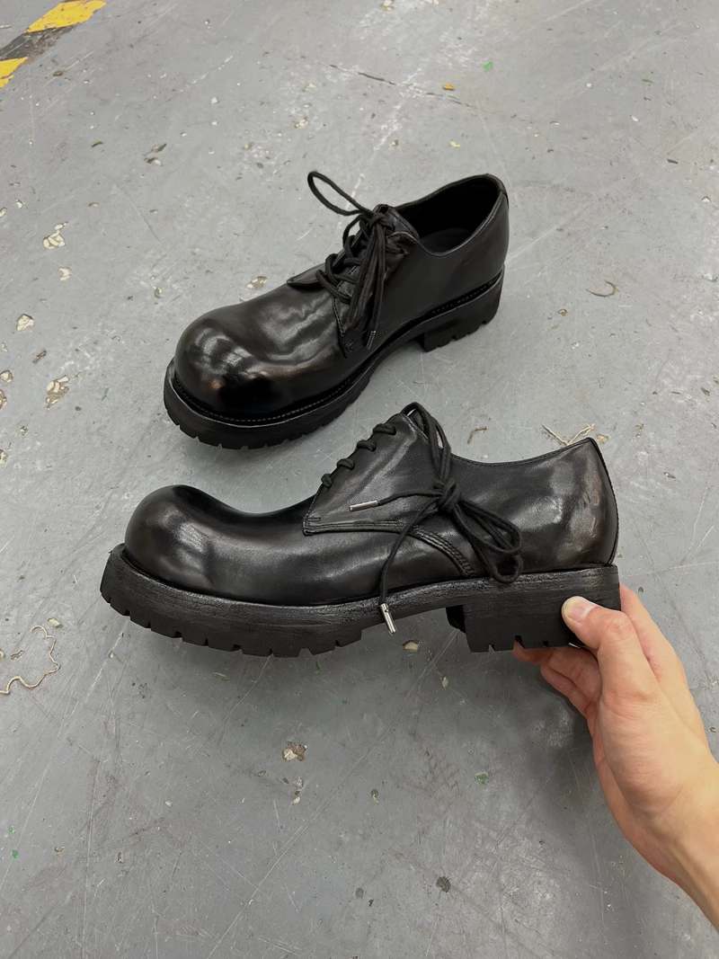 Big Head Derby Herrenschuhe mit dicker Sohle, höhenverstellbar, britischer Stil, Neuankömmling, beunruhigt, Retro, lässig, schwarz, Arbeitskleidung_voghion.com