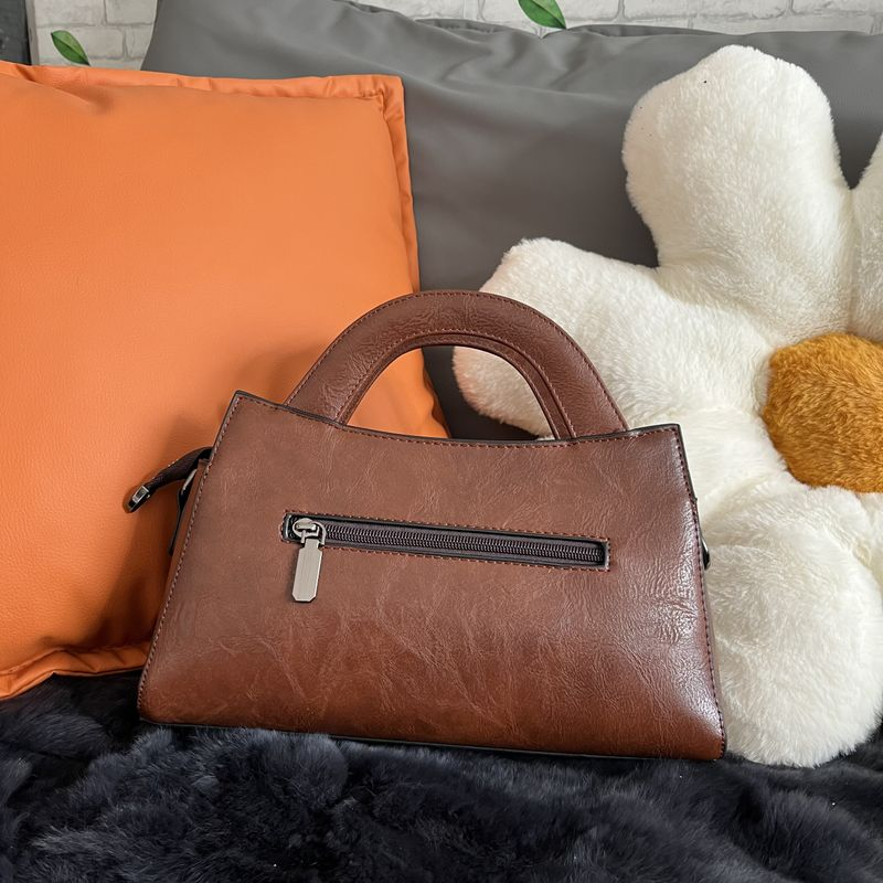 Yeni Tasarımcı Oyma Çanta Crossbody Omuz Çantaları Kadınlar için Hakiki Deri Bayan Çantalar_voghion.com