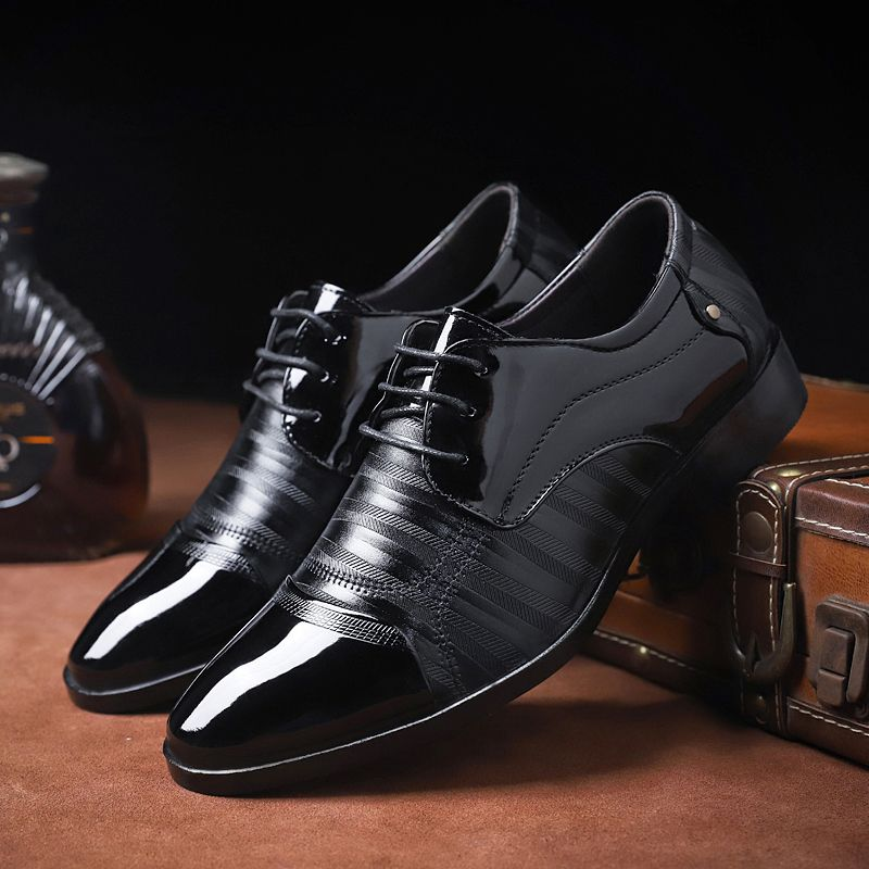 Zapatos de cuero puntiagudos de negocios para hombres de alta calidad, zapatos formales_voghion.com