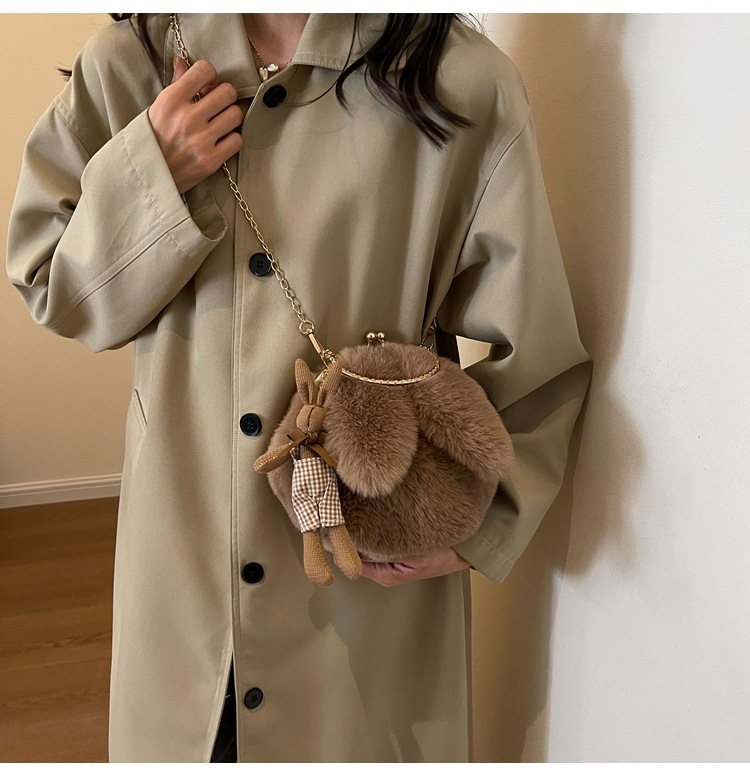 Borsa a tracolla in peluche di nuova tendenza moda autunno e inverno Borsa a tracolla in peluche per donna Instagram Borsa a catena con una spalla morbida e carina per donna_voghion.com