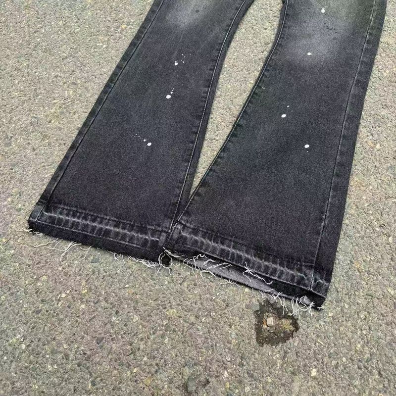 Calça jeans masculina flare com borlas e respingos de tinta lavada, estilo nicho, tridimensional, para alfaiataria_voghion.com