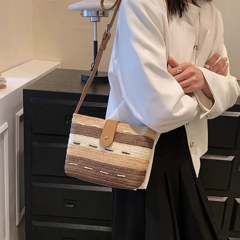 New Summer Versatile, Simple And Fashionable Paper Braid Single Shoulder Crossbody Gradually Changing Color Woven Casual_voghion.com