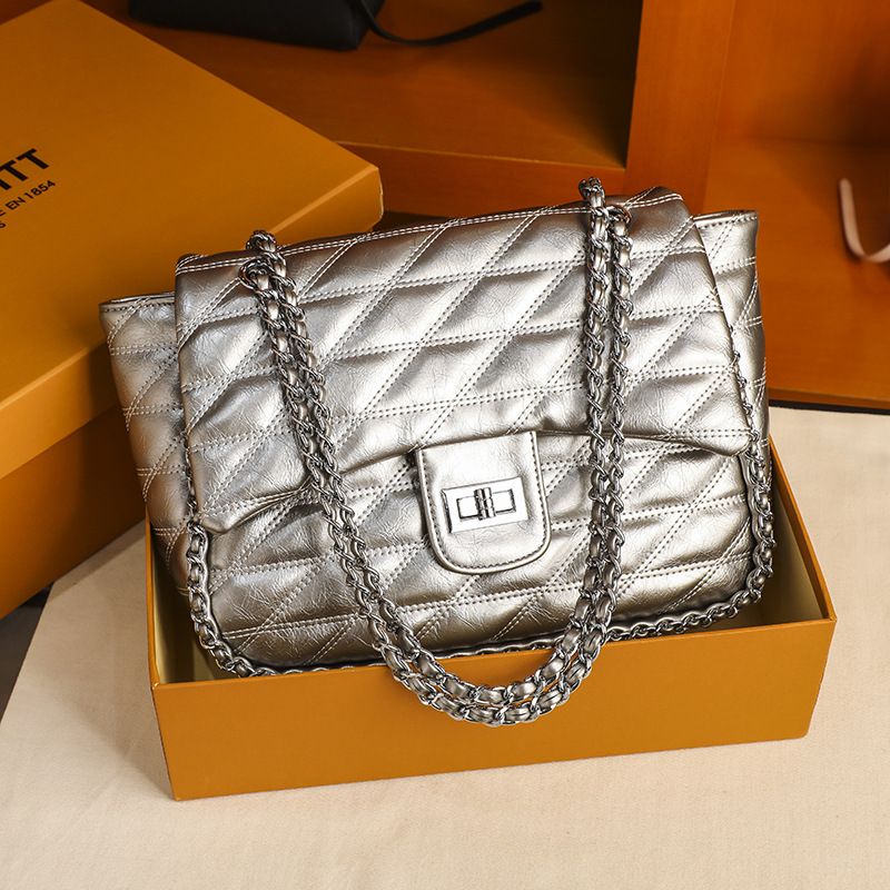 Nuova borsa alla moda per donna, borsa a tracolla con catena, borsa a tracolla da donna con design trapuntato_voghion.com