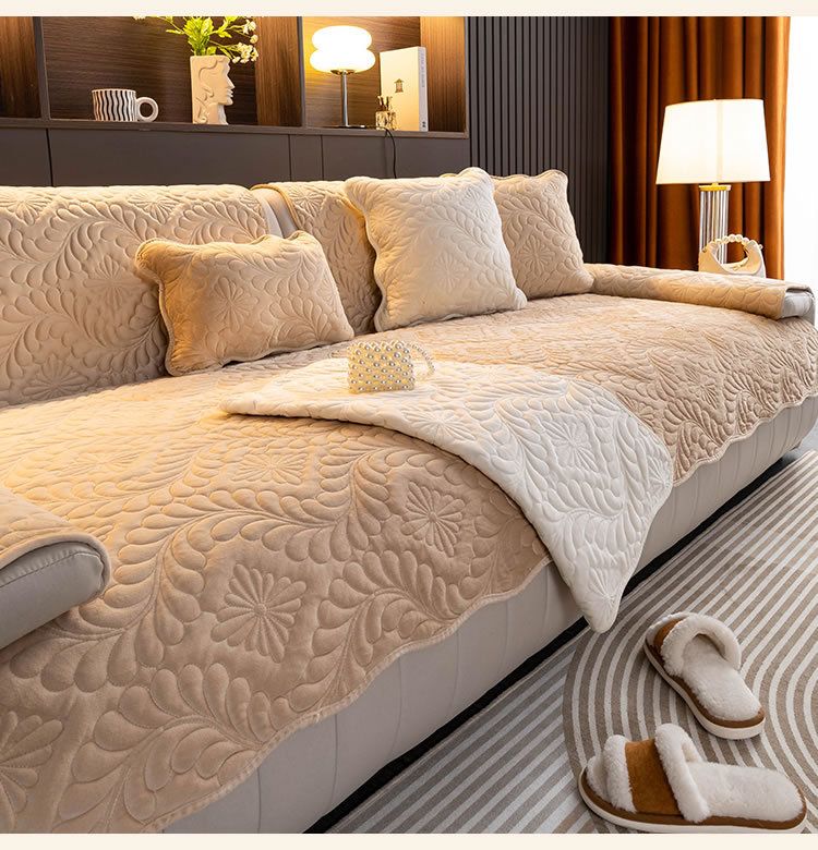 Flannel Sofa Cover - Thick Anti-Slip Cushion Cover For Leather Couches (Milk Velvet Fabric Non-Slip Backing Cozy & Warm Machine Washable)_voghion.com