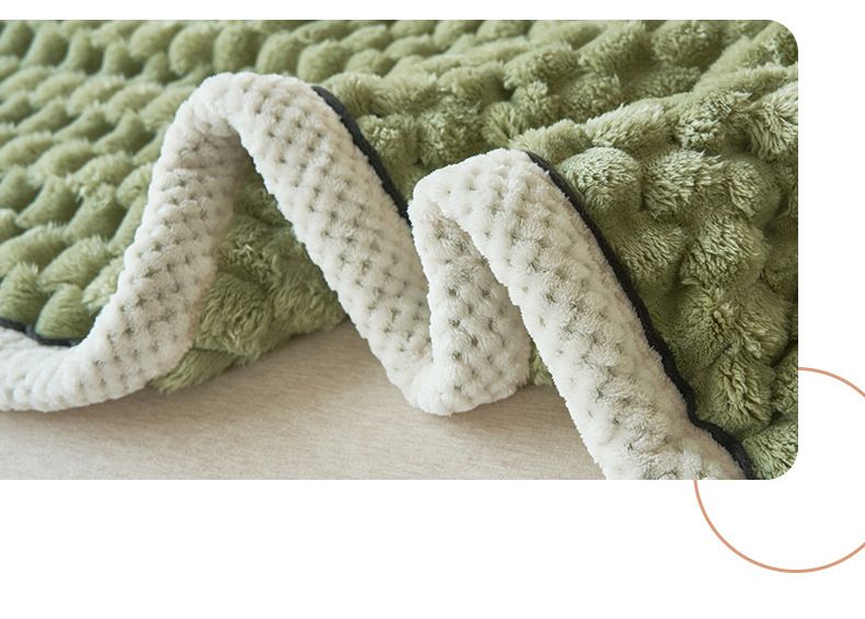 Aksamitny kocyk na drzemkę Golden Turtle Koc flanelowy Koc flanelowy Mleczne aksamitne prześcieradło Pogrubiony ciepły aksamitny koc koralowy hurtowo_voghion.com