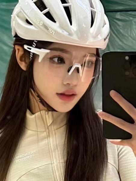 Girl's cycling glasses with white and transparent lens, large frame show face, small outdoor sunglasses to prevent wind,_voghion.com
