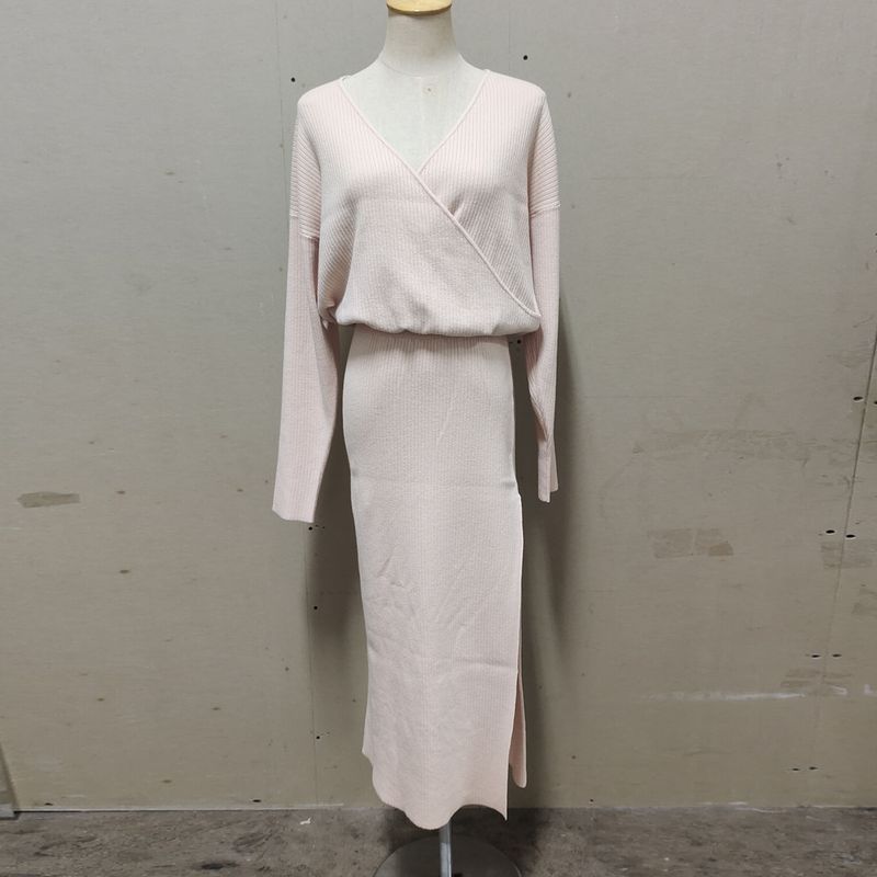 Women’s V-Neck Knit Top & High-Slit Skirt Set – Soft Autumn Layering Essential For Effortless Elegance_voghion.com