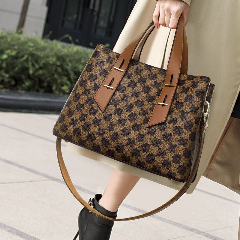 2025 New Women's Tote Simple Large Capacity Ladies Crossbody Bag High-end Soft Leather Handbag_voghion.com