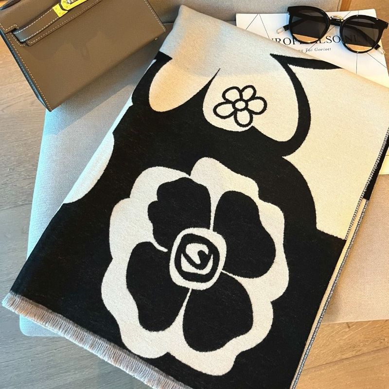 Bufanda de cachemira sintética de lujo: chal de invierno con estampado floral de camelia, suave y elegante accesorio para la oficina._voghion.com