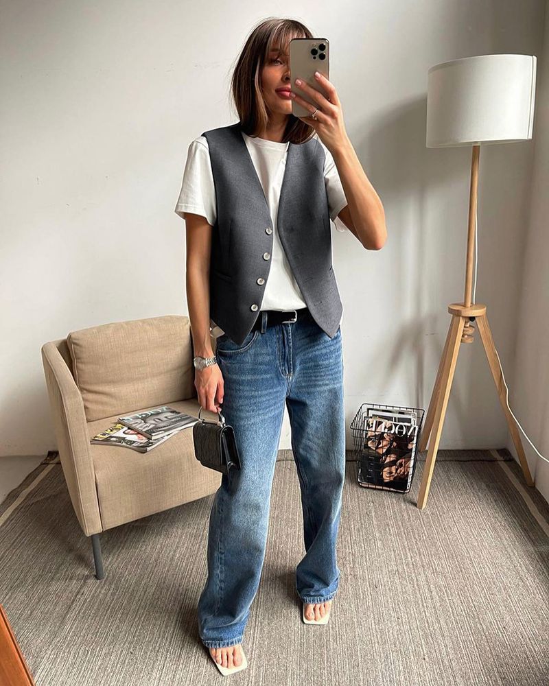 Women's Sleeveless Blazers Pocket Streetwear Solid Color_voghion.com