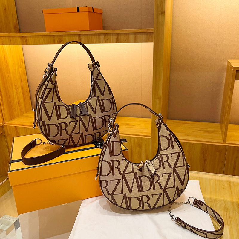 Schulter Tasche 2023 Neue Mode Druck Persönlichkeit Internet Celebrity Damen Unterarm Tasche Textur Kette Diagonal Tasche Beste Verkauf_voghion.com