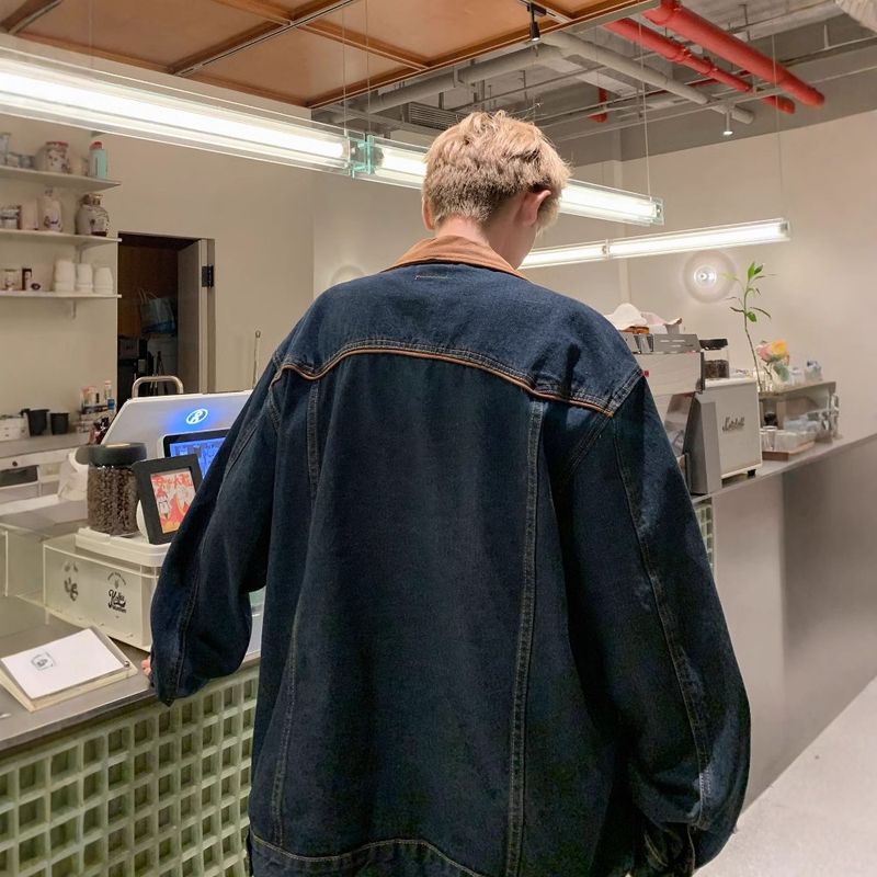 Denim con risvolto ricamato patchwork color block americano per uomo autunno e inverno senso del design, nicchia versatile_voghion.com