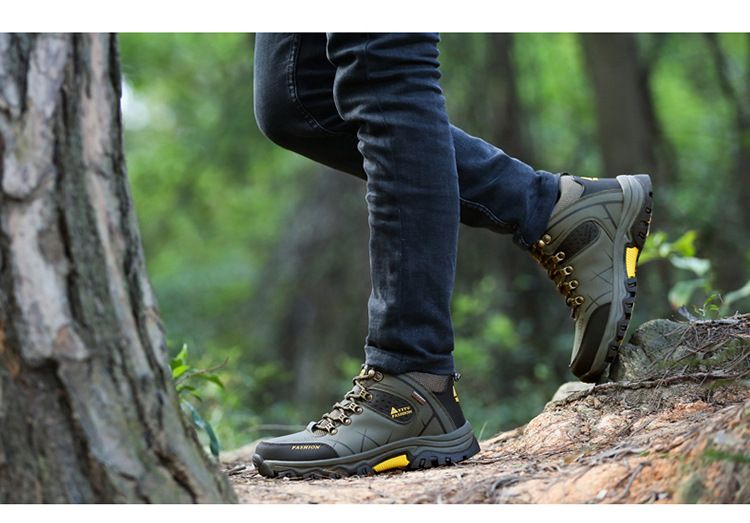 Scarponi da trekking invernali da uomo - Scarpe impermeabili in pelle con fodera in pile, suola in gomma antiscivolo per trekking all'aperto e terreni innevati_voghion.com