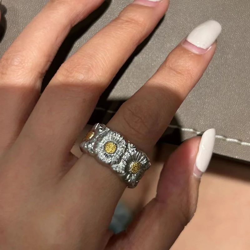 Leichter luxuriöser, glänzender Modering für Frauen, stilvolles Design, Diamantmuster-Indx-Fingerring, Geschenk, altes Geld_voghion.com
