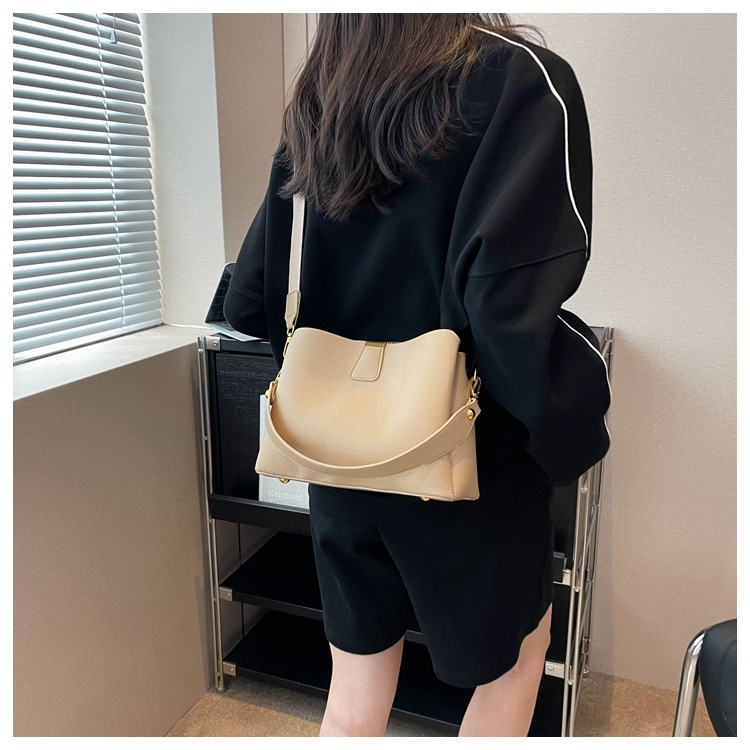 Årets 2024 nya väskor är trendiga, fashionabla och populära väskor, handväskor, high-end, utländska, mångsidiga, cross-body bucket-väskor_voghion.com
