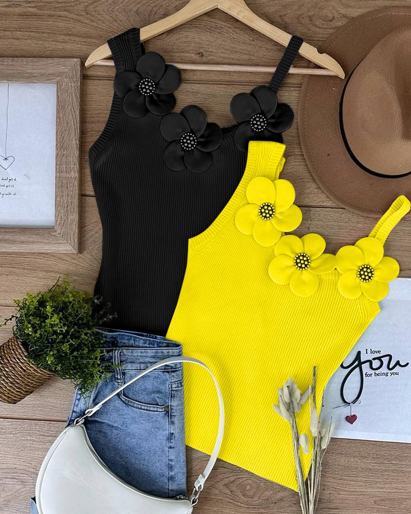 Abbigliamento da donna: top attillato a fiori con reggicalze_voghion.com