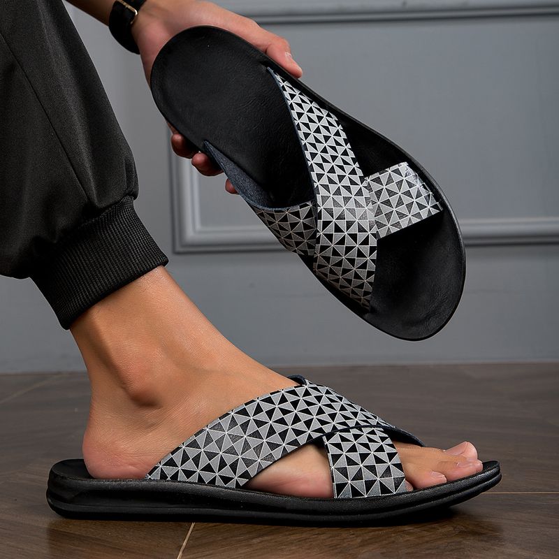 Fashionable Soft Soled Men's Slippers, Beach Shoes, Casual Comfortable Home And Outdoor Wear, Dual-use Sandals_voghion.com