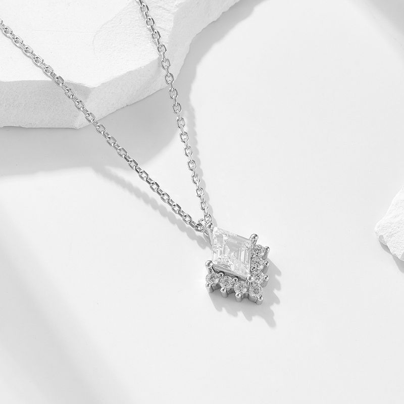 Collana con ciondolo in argento sterling con rombo geometrico e zirconi per donna, stile leggero e semplice alla moda._voghion.com