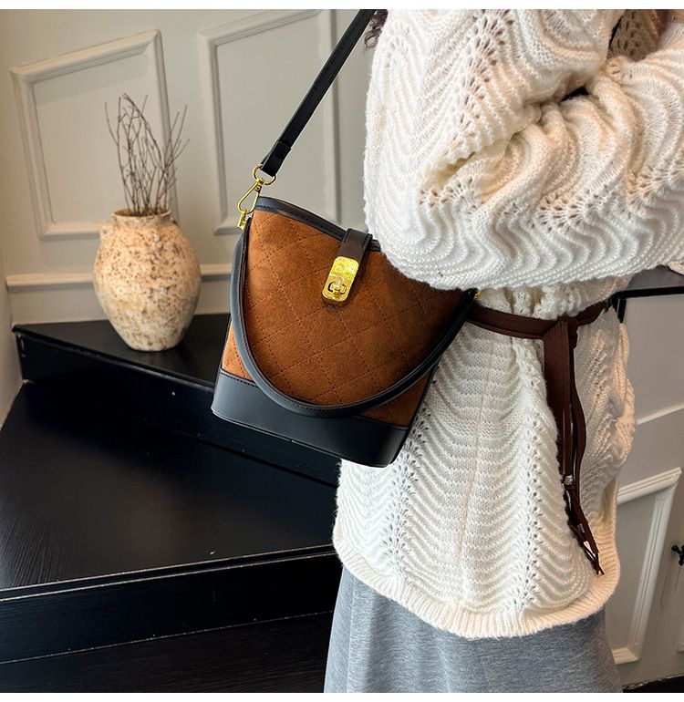 High-End Matte Small 2025 New Women's Trendy Versatile Crossbody Single Shoulder Underarm Bucket Bag_voghion.com