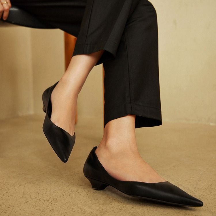 Rindsleder-Version ~ Echtes Leder Französisch Nische High-End Spitzschuh Flacher Mund Single Für Frauen Neue Sommer Konisch_voghion.com