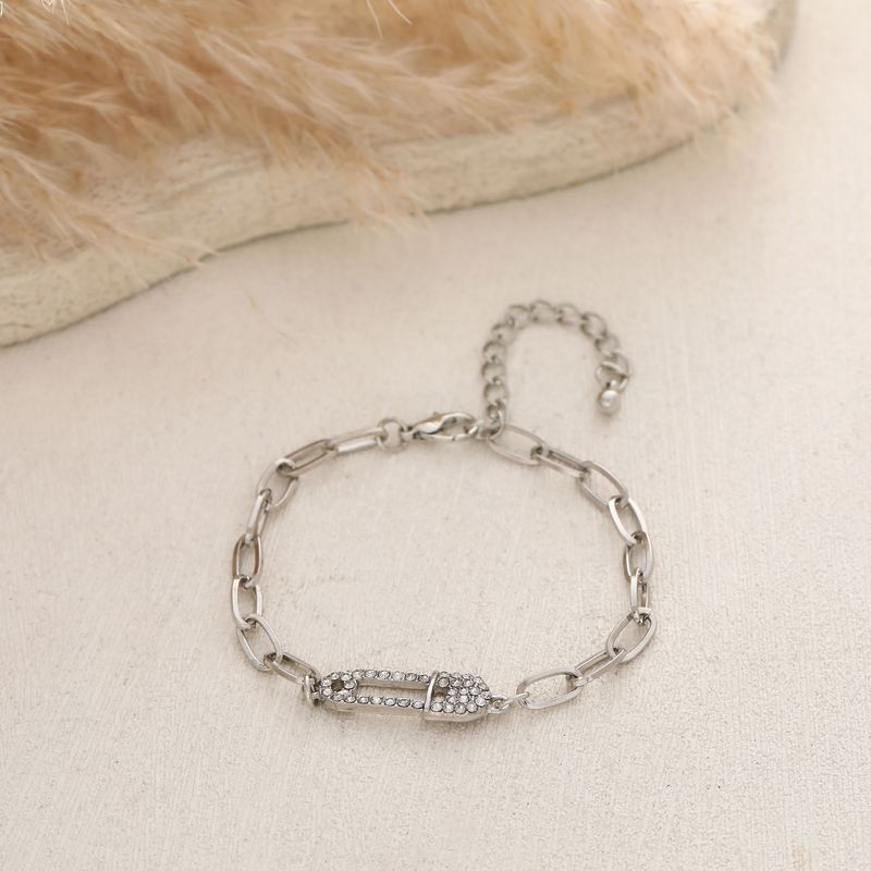 Carefully Selected New Fashion Jewelry Set: Stylish And Unique Pointed Diamond Braided Chain Bracelet Set Of 5_voghion.com