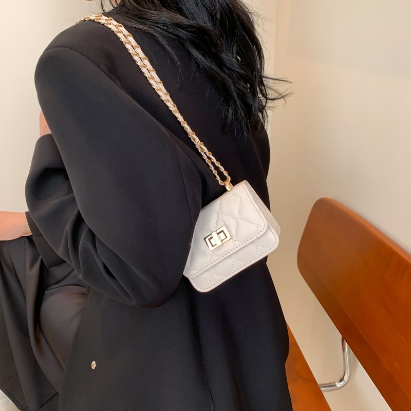Quilted Chain For Women Spring Summer 2024 New Fashion High-end Ins Style Crossbody Versatile Mini Square Bag_voghion.com