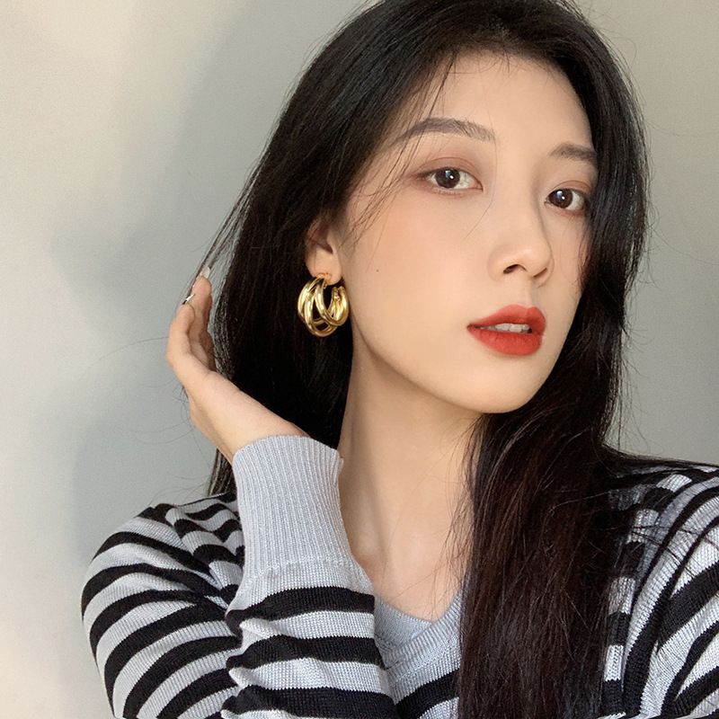 Metal Niche Design Sense Minimalist Style Elegant Hoop Studs High-end Temperament Simple Earrings For Women_voghion.com