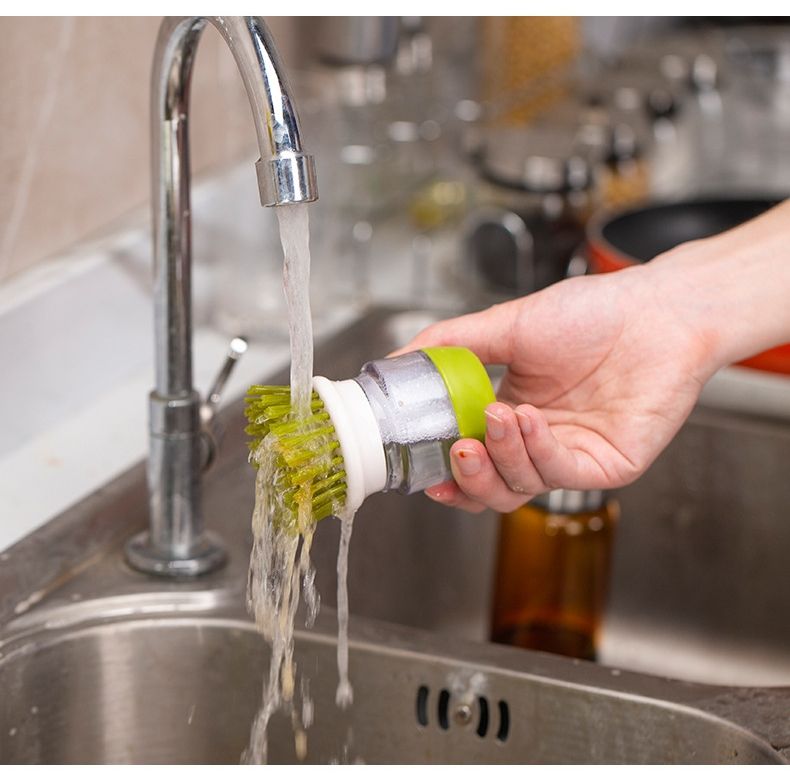 Spazzola per piatti con dispenser di sapone, spazzola multiuso per la pulizia dei piatti da cucina universale per uso domestico, spazzola palmare con dispenser di sapone_voghion.com