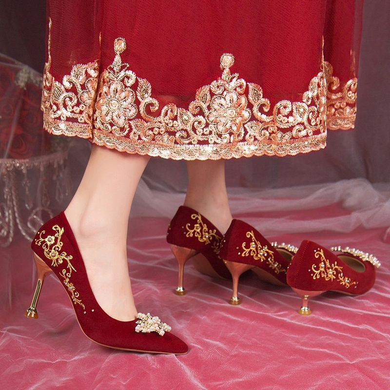 Brautschuhe für Frauen, bequeme Schuhe, Hexiu-Brautkleid im chinesischen Stil, zweiseitige rote High Heels, einzigartiges Design_voghion.com
