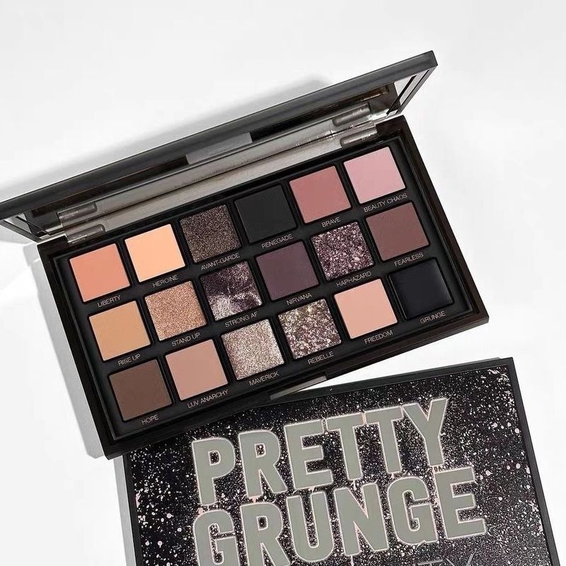 Nuovo prodotto 2024 Solo ombretto 18 colori Black Rose Palette Cool Pure Desire Style Milk Tea Super popolare impermeabile_voghion.com