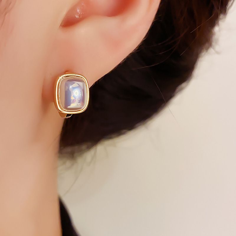 Orecchini a clip con perline quadrate di alta qualità per donna 2023, eleganti e versatili_voghion.com