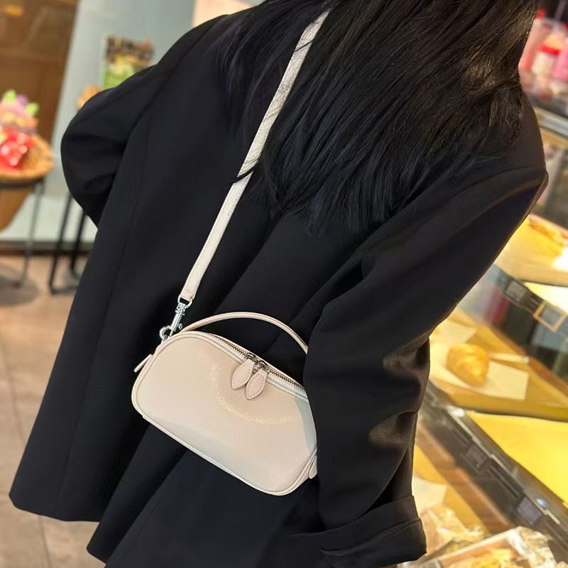 Fashion Small 2025 New Genuine Leather Women's Shoulder High-end Simple Crossbody Bag Handbag_voghion.com