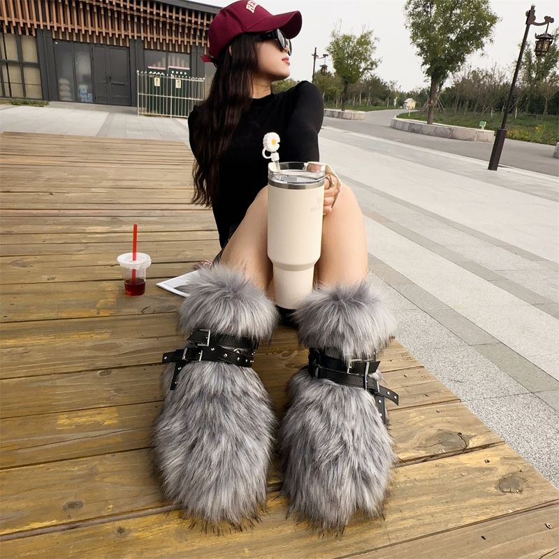Botas de invierno con plataforma plana estilo punk para mujer, con tachuelas y piel sintética: antideslizantes, cálidas y a la moda (varios colores y tallas disponibles)._voghion.com