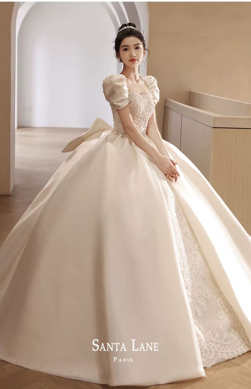 Satin Wedding Dress With Lace Detailing – Empire Waist, A-Line Silhouette, Long Sleeves & Train Options (XS-XXXL) For Petite Brides_voghion.com